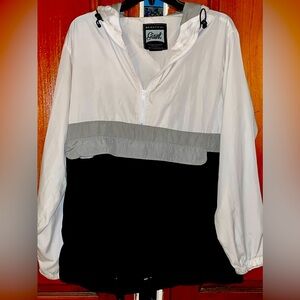 Beautiful Giant Lightweight Pullover Windbreaker. Size Large